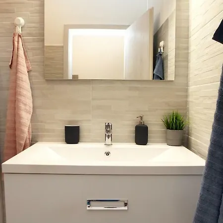 Serenity Cb Apartment