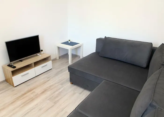 アパート Serenity Cb *